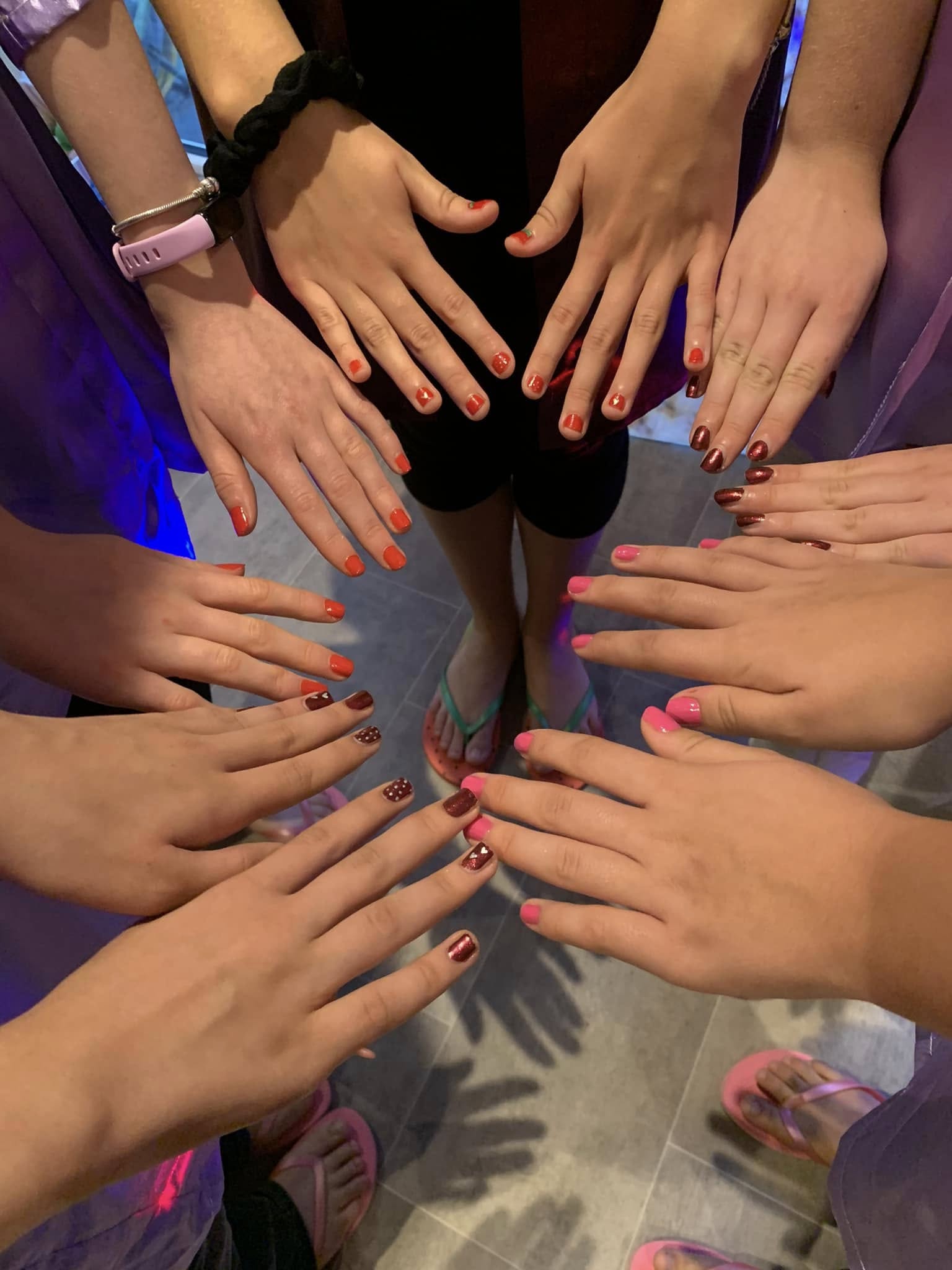 Deluxe Glow Up - Tier 2 Kids Pamper Party