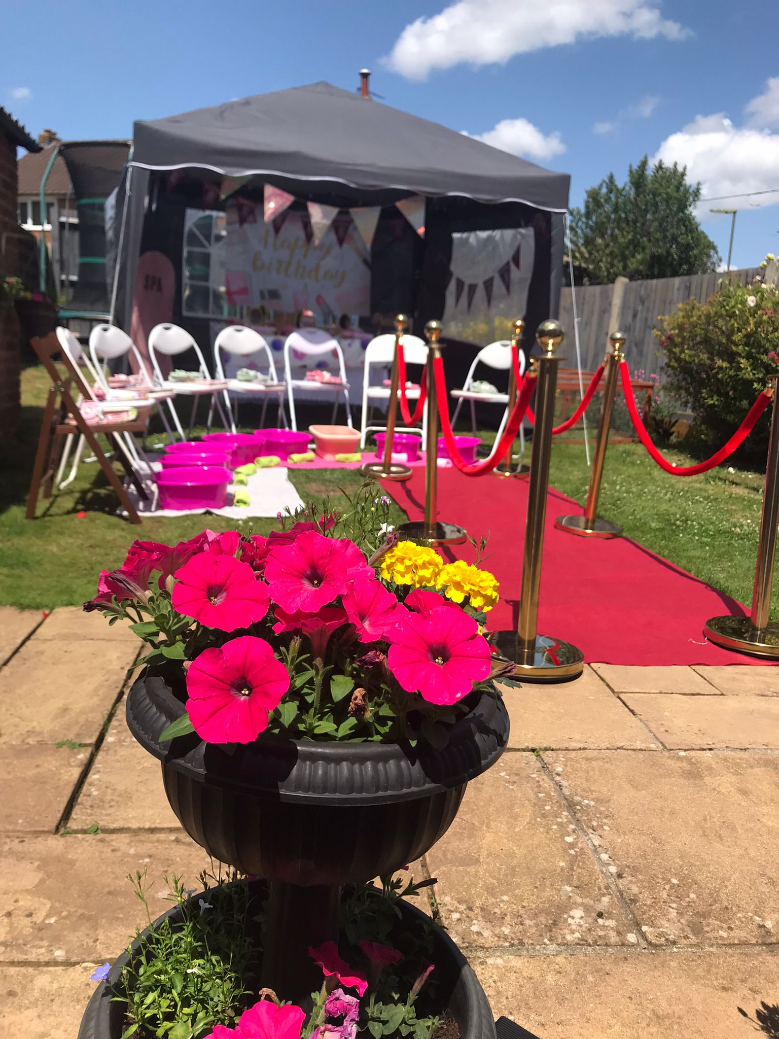 Deluxe Glow Up - Tier 2 Kids Pamper Party