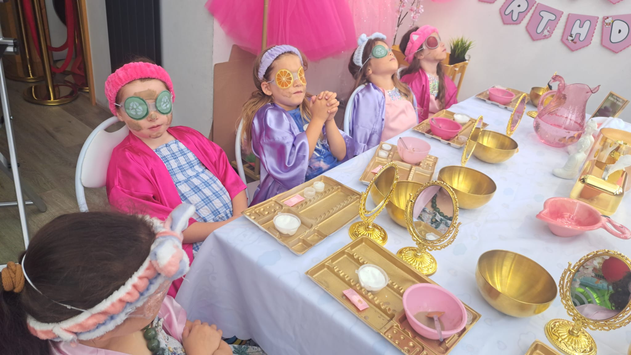 Red Carpet Royalty - Tier 3 Kids Pamper Party
