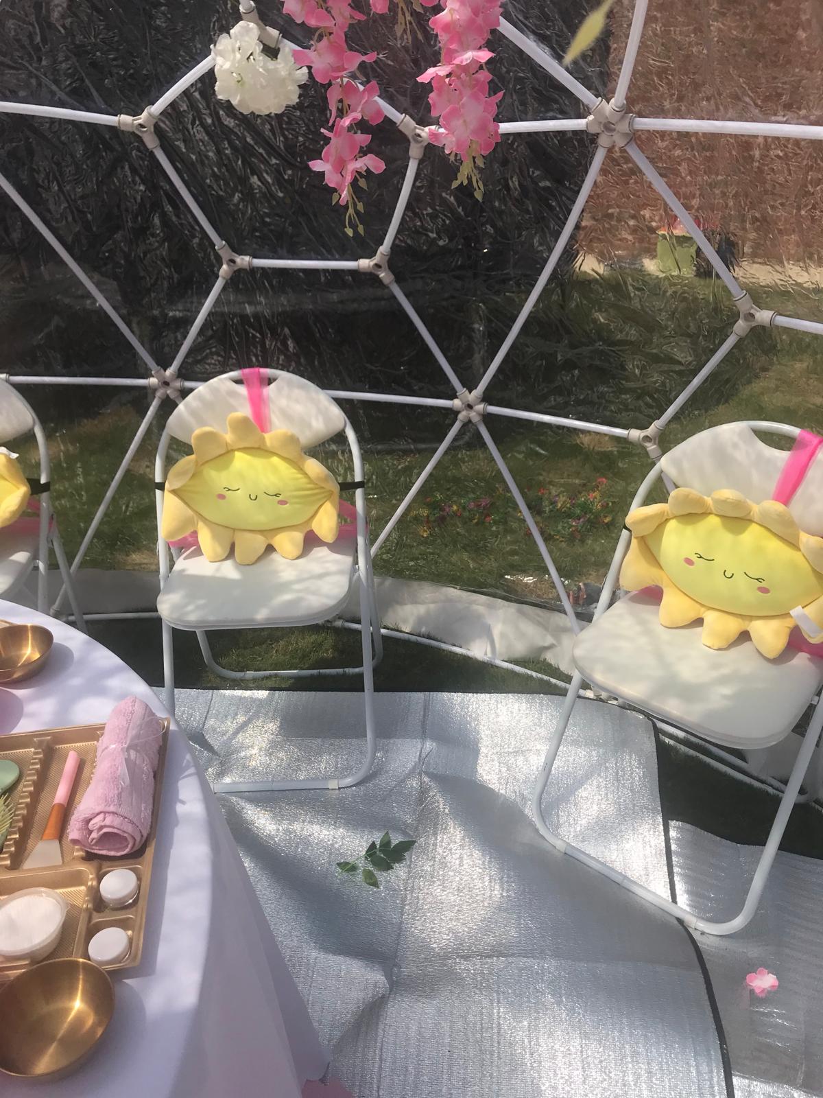 Garden Pamper Pods & Bell Tent