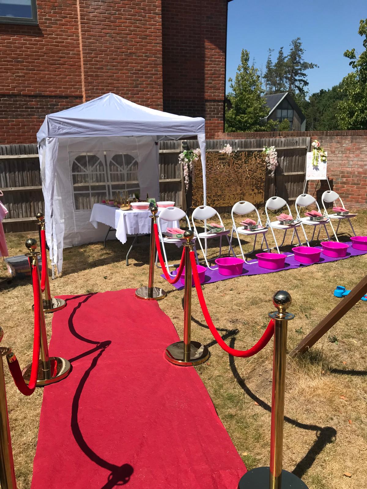 Garden Pamper Pods & Bell Tent
