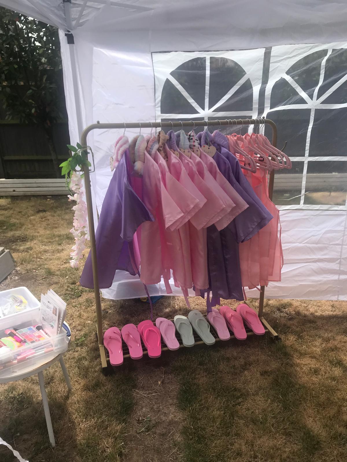 Garden Pamper Pods & Bell Tent