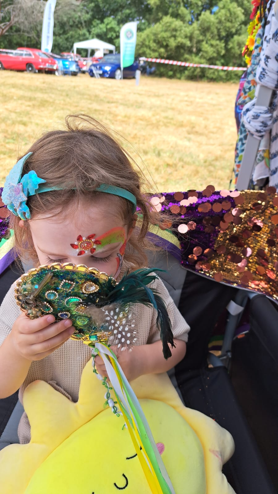 Glitter Sisters- Face painting & Glitter Art