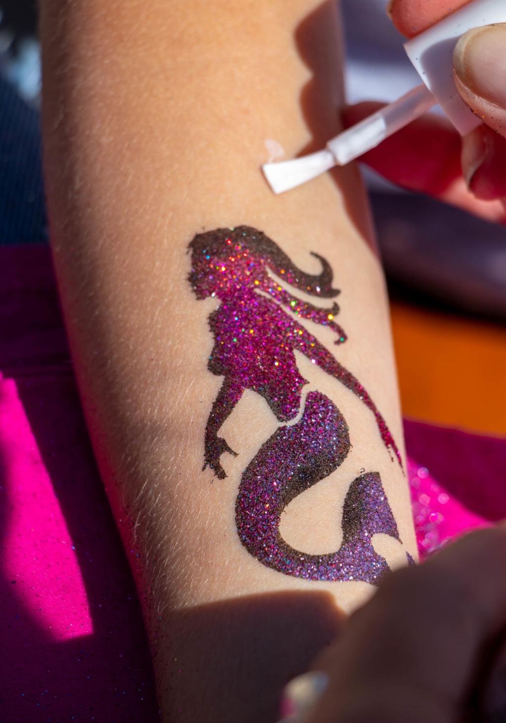 Glitter Sisters- Face painting & Glitter Art