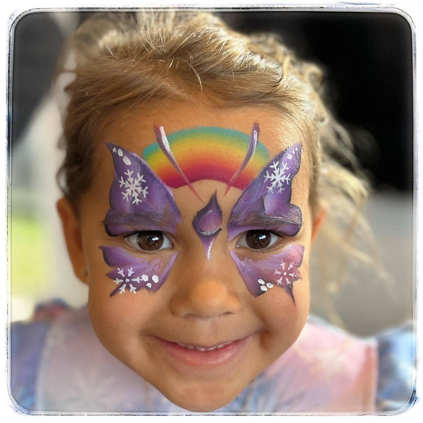 Glitter Sisters- Face painting & Glitter Art