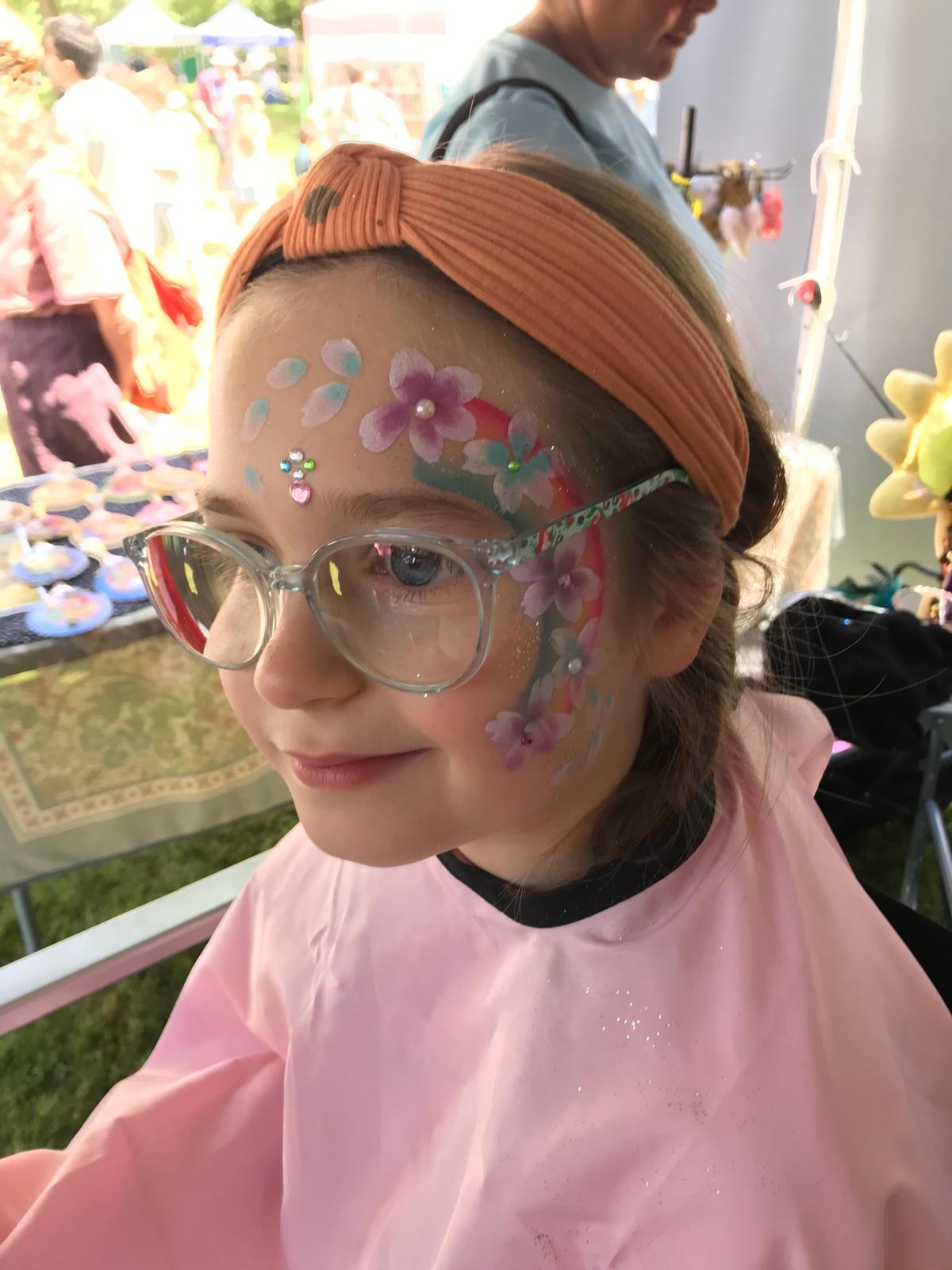 Glitter Sisters- Face painting & Glitter Art