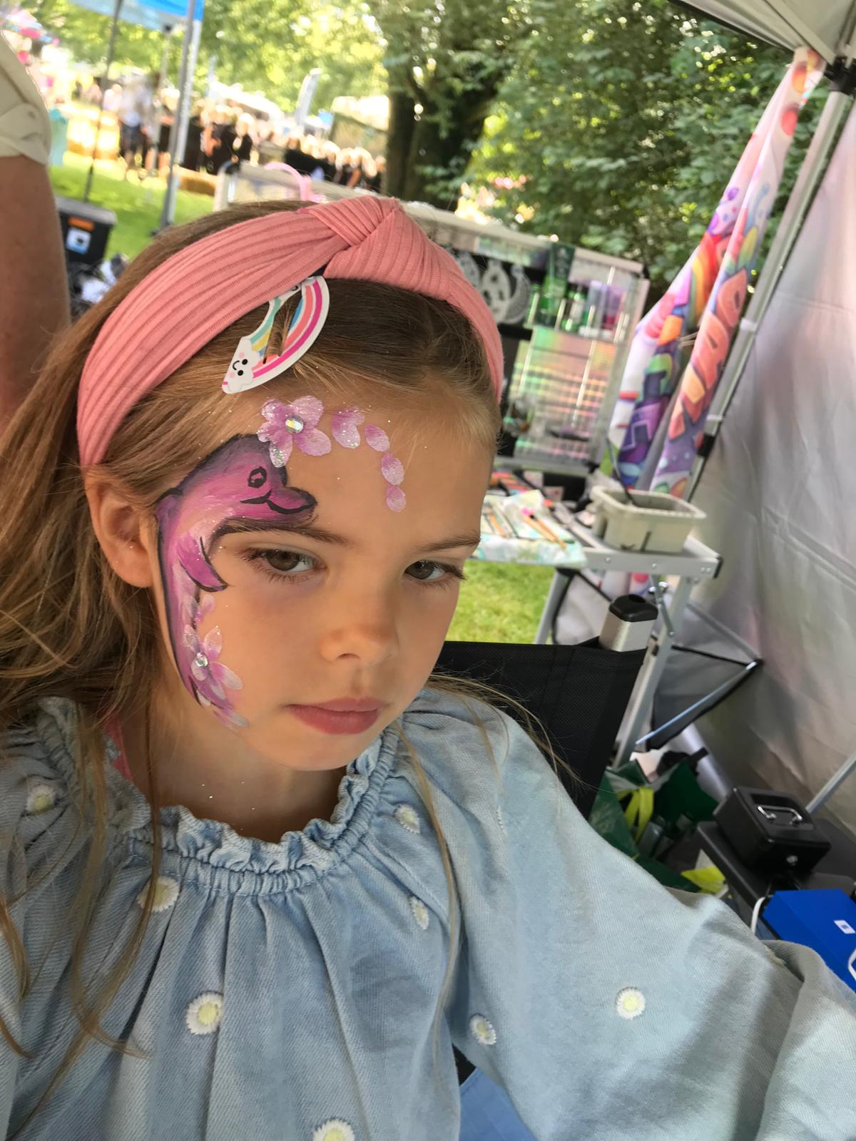 Glitter Sisters- Face painting & Glitter Art
