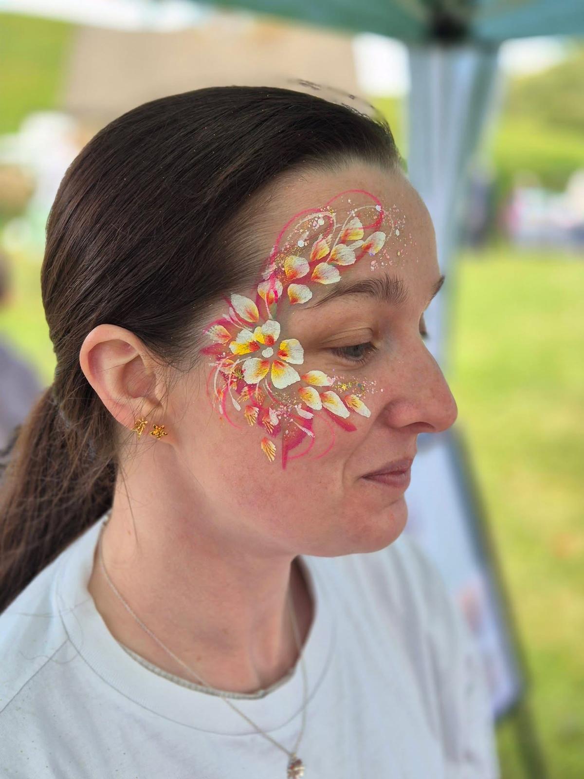 Glitter Sisters- Face painting & Glitter Art