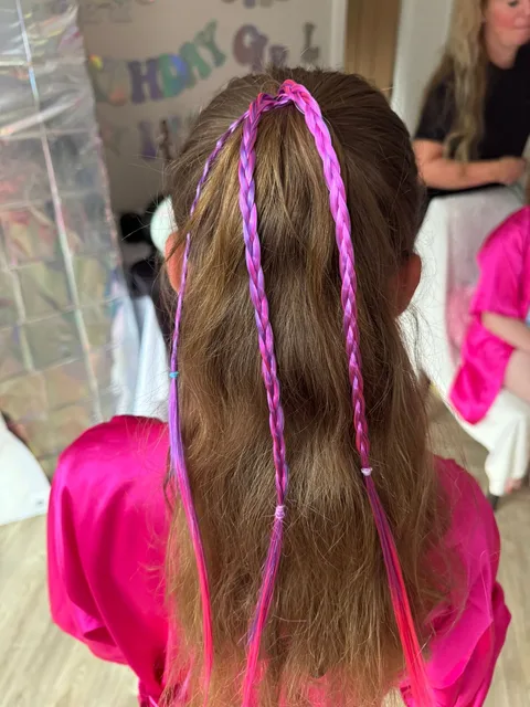 Deluxe Glow Up - Tier 2 Kids Pamper Party