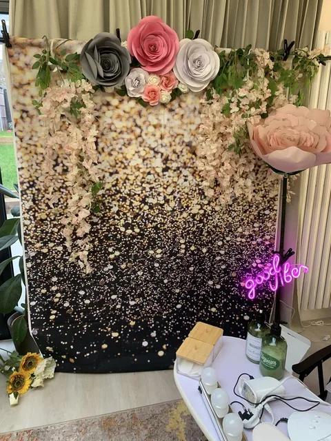 Deluxe Glow Up - Tier 2 Kids Pamper Party