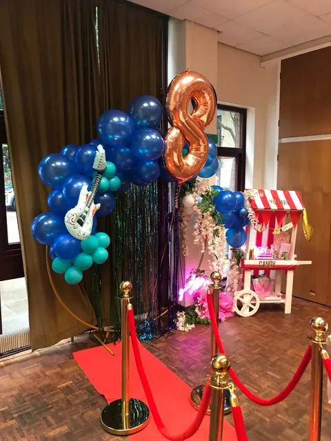 Red Carpet Royalty - Tier 3 Kids Pamper Party